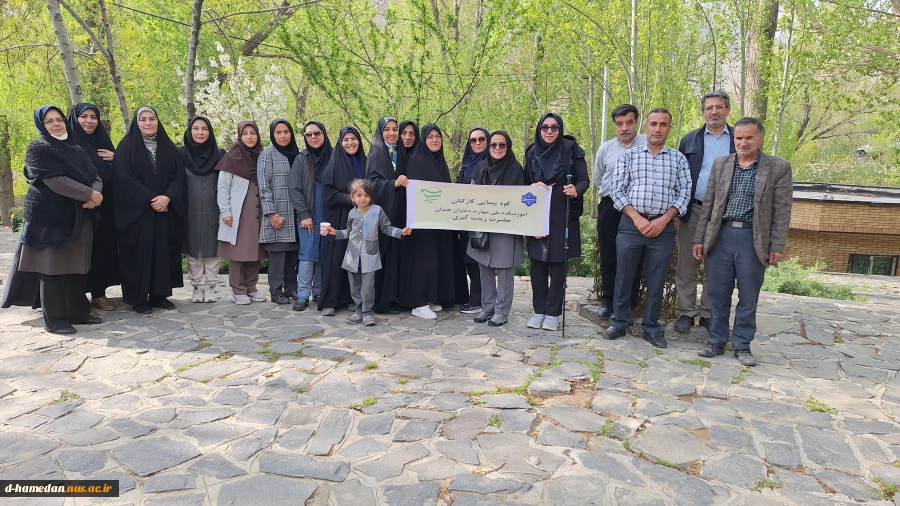 تجلیل از دانشجویان ایده پرداز آموزشکده ملی مهارت دختران همدان در جشنواره ملی امید
 2