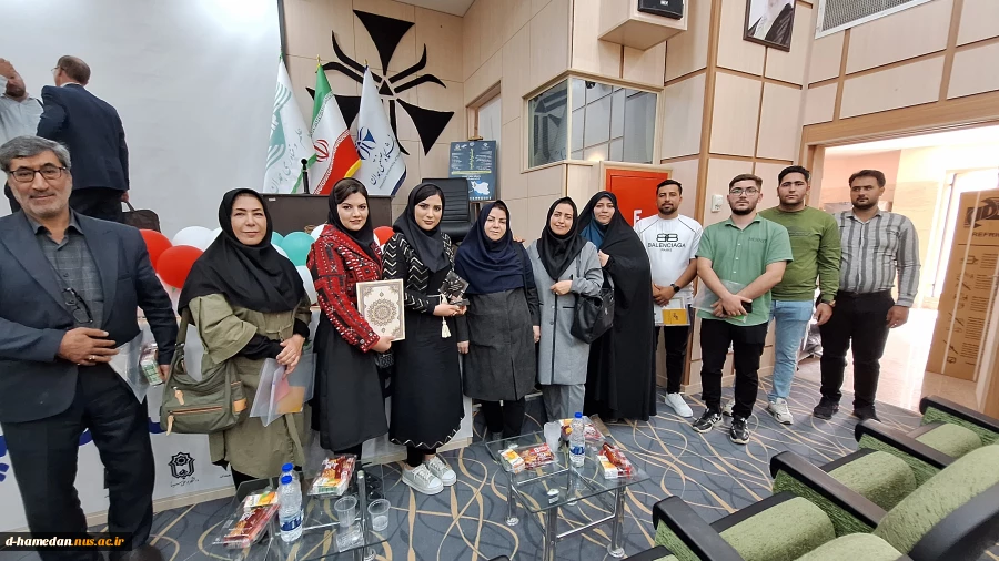 تجلیل از دانشجویان ایده پرداز آموزشکده ملی مهارت دختران همدان در مراسم اختتامیه گام نخست پویش ملی نوآفرین صنعت ساز استان همدان (جشنواره امید)
 2
