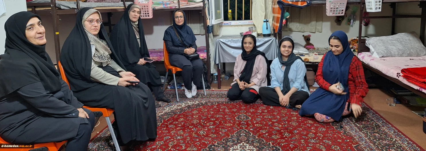 نشست تعاملی دانشجویان با ریاست و مسئولین آموزشکده در هفته ی خوابگاه های دانشجویی