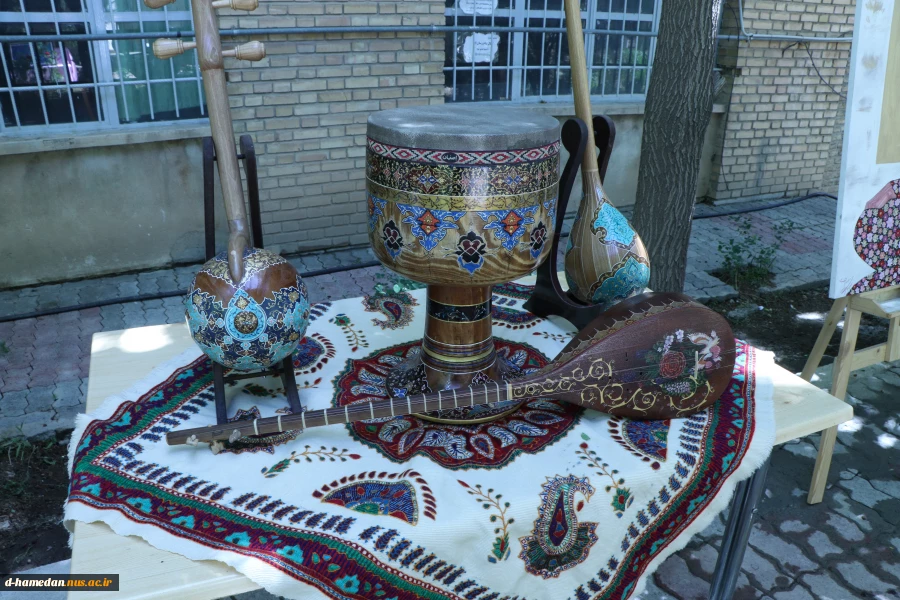 برپایی نمایشگاه آثار دانشجویان گروه گرافیک، واحد چیدمان هنرهای تجسمی و بازشناخت عناصر بومی 3